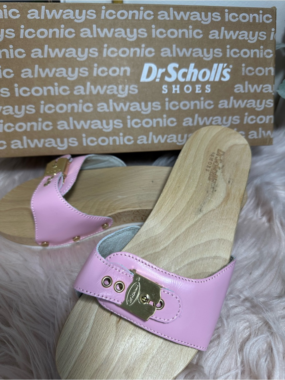 Dr. Scholl's Pink Slide Sandals with Gold Buckle
